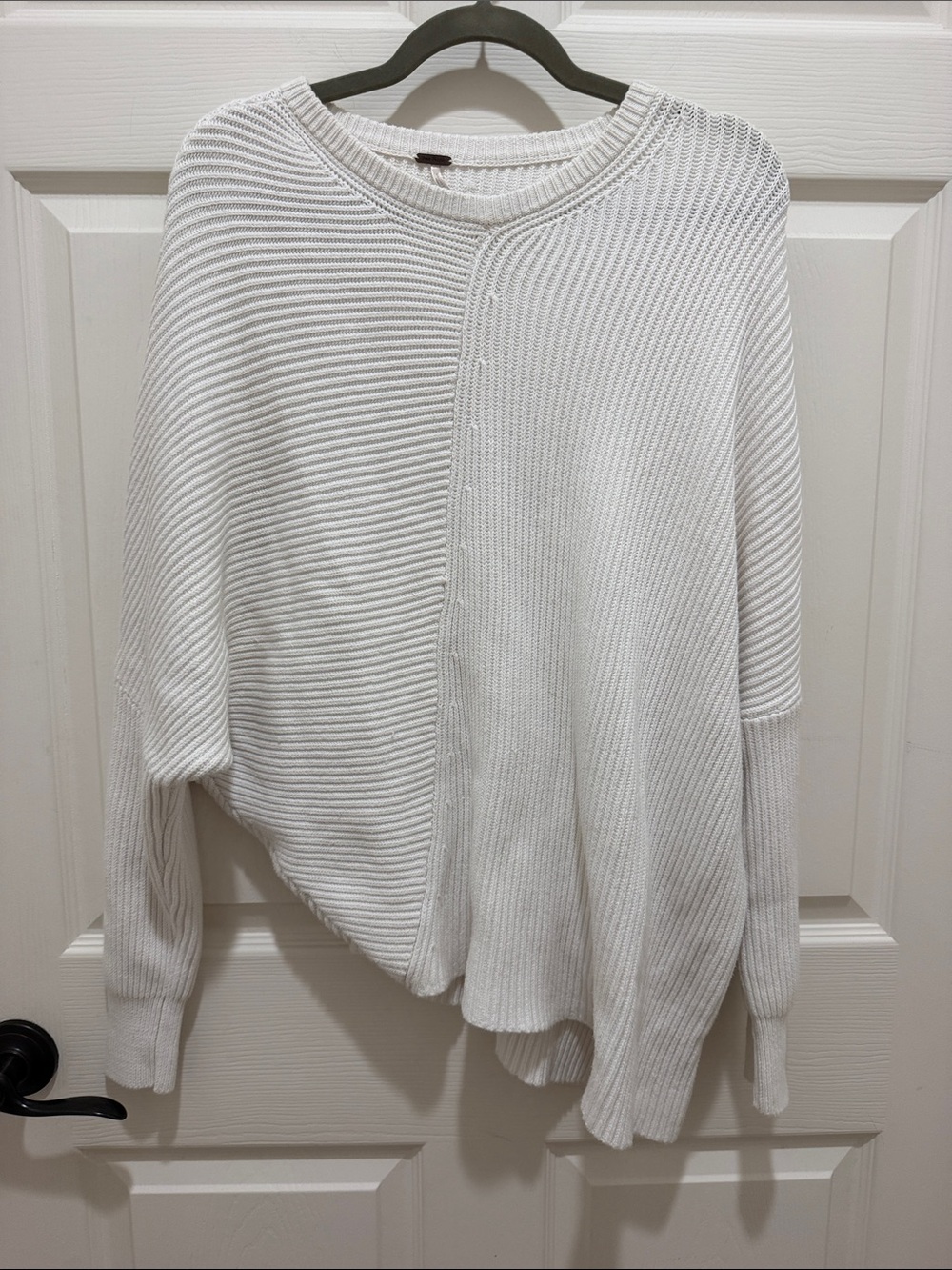 Free People Downtown Asymmetrical Cozy Knit Sweater White Size Small Boho